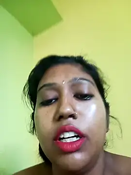 bannerjeesneha20 online show from May 6, 2026, 2:19 am