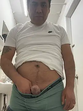 Crossroads5214 online show from March 25, 2026, 7:42 pm