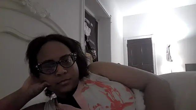 Snapshot of biancadoesit chatting on March 28, 2026, 5:07 am biancadoesit online show from March 28, 2026, 5:07 am