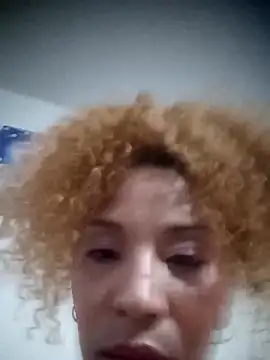 Snapshot of SolashLitzy_Curly chatting on June 9, 2026, 5:19 am SolashLitzy Curly online show from June 9, 2026, 5:19 am