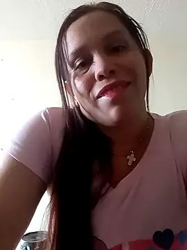 Snapshot of alexandra-queen chatting on April 19, 2026, 6:54 pm alexandra-queen online show from April 19, 2026, 6:54 pm
