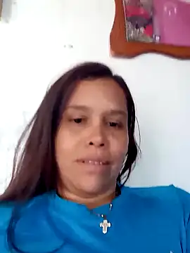 Snapshot of alexandra-queen chatting on May 9, 2026, 4:45 pm alexandra-queen online show from May 9, 2026, 4:45 pm
