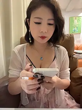 Snapshot of Lola666999 chatting on June 4, 2026, 7:47 am Lola666999 online show from June 4, 2026, 7:47 am