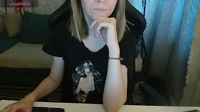 Ricky Chadwick  online show from April 15, 2026, 4:03 pm