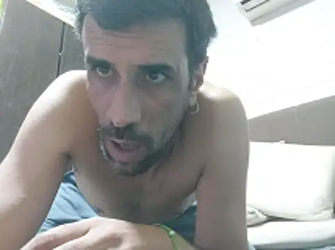 Snapshot of VladTepeslll chatting on April 4, 2026, 6:05 pm VladTepeslll online show from April 4, 2026, 6:05 pm