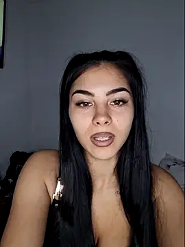 Snapshot of Crissdesire chatting on March 26, 2026, 9:20 pm Crissdesire online show from March 26, 2026, 9:20 pm