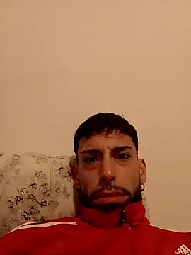 Snapshot of RubenBoss9769 chatting on March 24, 2026, 7:52 pm RubenBoss9769 online show from March 24, 2026, 7:52 pm