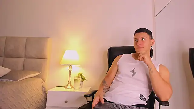 Chriss Diamond online show from June 20, 2026, 8:11 pm