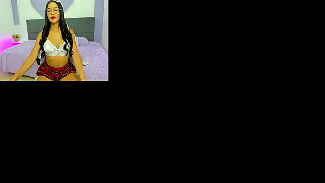 Snapshot of princess_skinny_ chatting on July 12, 2026, 9:06 pm princess skinny online show from July 12, 2026, 9:06 pm