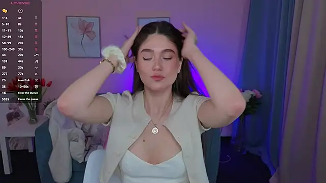 SunnyBloss online show from April 5, 2026, 8:06 pm