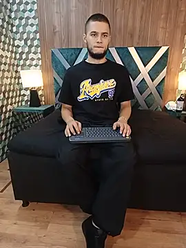 Joaho Fernandez online show from July 4, 2026, 11:22 pm