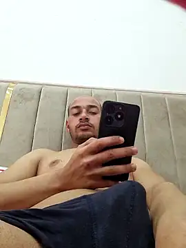 QueueedActivist online show from March 29, 2026, 5:24 pm