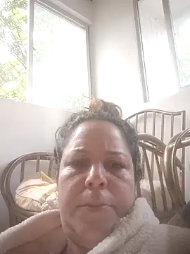 Snapshot of sunshine851 chatting on July 9, 2026, 6:12 pm sunshine851 online show from July 9, 2026, 6:12 pm