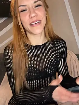 SlimBellaOfficial online show from May 1, 2026, 11:20 pm