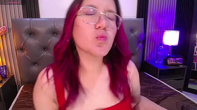 Snapshot of Lana_sweett2 chatting on July 7, 2026, 7:23 am Lana sweett2 online show from July 7, 2026, 7:23 am