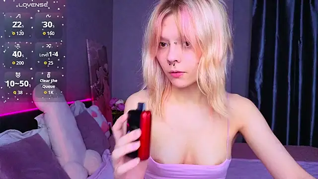 PerryKitty online show from April 29, 2026, 7:20 pm