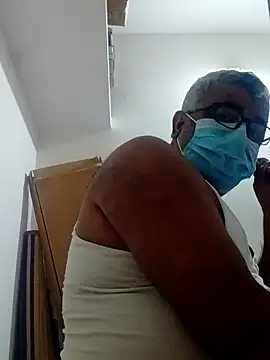 Snapshot of mature55 chatting on April 25, 2026, 1:36 pm mature55 online show from April 25, 2026, 1:36 pm