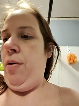 023thickandjuicy07 online show from April 18, 2026, 2:48 am