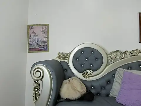 JADE-ESMERALDA online show from April 2, 2026, 7:55 pm