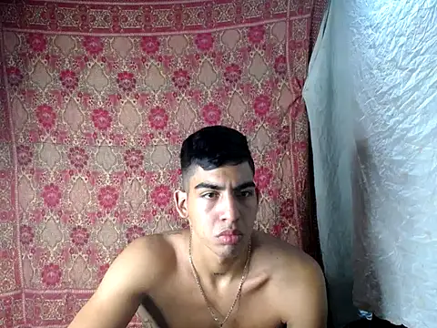 Milo LatinBoy online show from May 20, 2026, 4:40 am