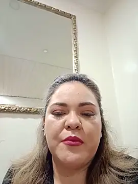 Natashablade   online show from May 15, 2026, 11:17 am