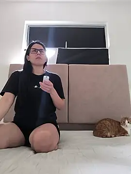 Annarhode online show from May 19, 2026, 7:09 pm