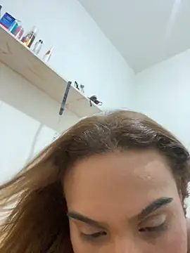 Jullyanaximeness online show from July 9, 2026, 12:37 am