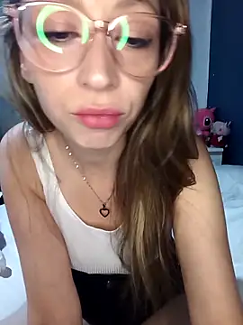 nickyone90 online show from April 14, 2026, 7:53 pm