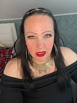 Snapshot of Noraya_ink chatting on May 31, 2026, 8:32 am Noraya ink online show from May 31, 2026, 8:32 am
