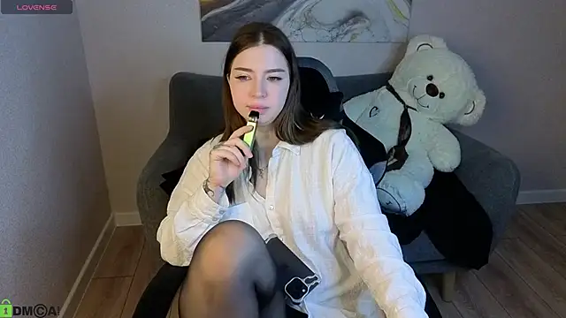 honey cherrry online show from May 19, 2026, 1:56 am