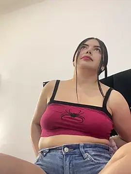 Snapshot of Cami_olarte chatting on May 7, 2026, 4:29 am Cami olarte online show from May 7, 2026, 4:29 am