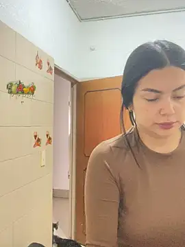 Snapshot of Cami_olarte chatting on May 20, 2026, 12:33 pm Cami olarte online show from May 20, 2026, 12:33 pm