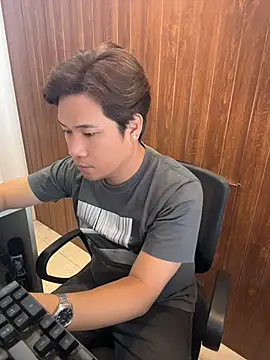 Titanryu online show from April 15, 2026, 1:56 am