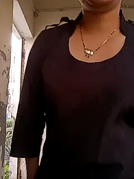 Raanieoy012 online show from April 1, 2026, 1:50 am