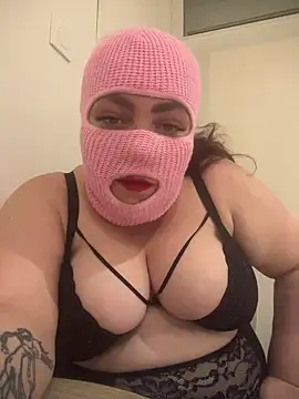 bella2399 online show from May 7, 2026, 10:59 pm