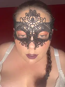 bella2399 online show from June 20, 2026, 4:32 pm