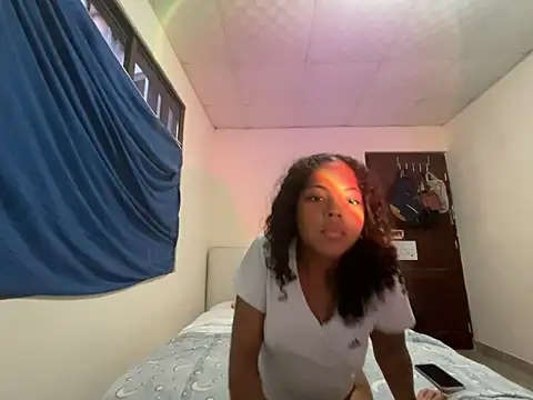 Snapshot of hottDiana chatting on May 15, 2026, 1:56 am hottDiana online show from May 15, 2026, 1:56 am