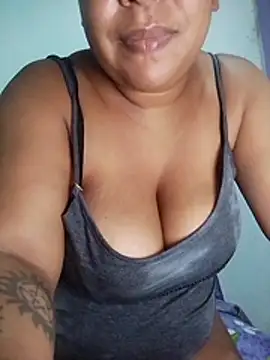 kimberlly25 online show from April 23, 2026, 1:51 am