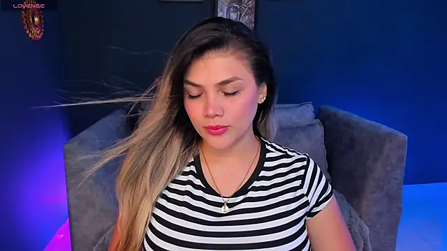Sofia Velvetx online show from April 25, 2026, 9:23 pm
