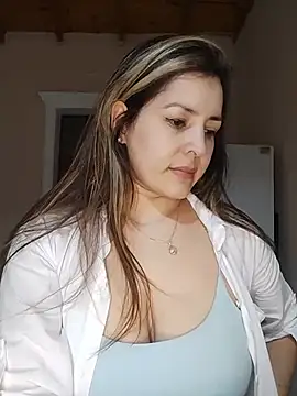 Busty lorena online show from July 3, 2026, 9:54 pm