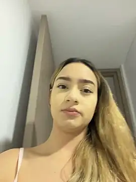 Snapshot of barbievictoria chatting on June 13, 2026, 11:08 am barbievictoria online show from June 13, 2026, 11:08 am