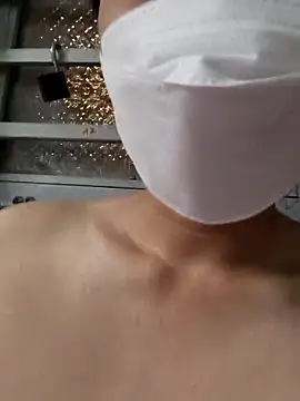 -Sunny-20 online show from April 14, 2026, 12:33 pm