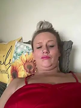 GG-Beautiful-Nightmare online show from April 22, 2026, 6:20 pm