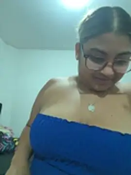 Snapshot of C1N09 chatting on June 25, 2026, 5:23 am C1N09 online show from June 25, 2026, 5:23 am