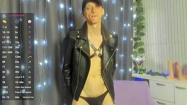 Snapshot of James2Inked chatting on April 23, 2026, 6:03 am James2Inked online show from April 23, 2026, 6:03 am