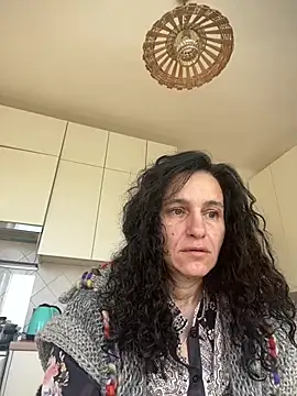 Snapshot of StellaMia263 chatting on May 6, 2026, 7:02 am StellaMia263 online show from May 6, 2026, 7:02 am
