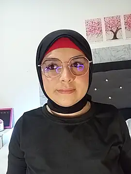 Snapshot of alia_asad chatting on July 8, 2026, 11:58 am alia asad online show from July 8, 2026, 11:58 am