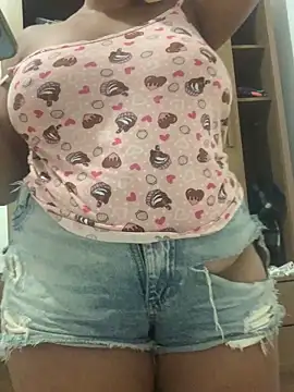 Morenabrasilbb online show from April 13, 2026, 11:48 am