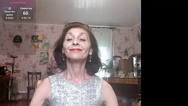Snapshot of Shooting-Star- chatting on June 12, 2026, 4:06 pm Shooting-Star- online show from June 12, 2026, 4:06 pm