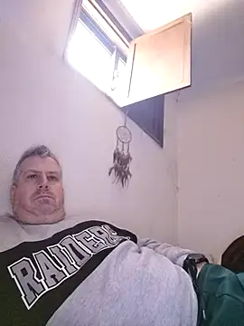 Snapshot of Fernando_carneiro chatting on February 14, 2026, 2:25 pm Fernando carneiro online show from February 14, 2026, 2:25 pm